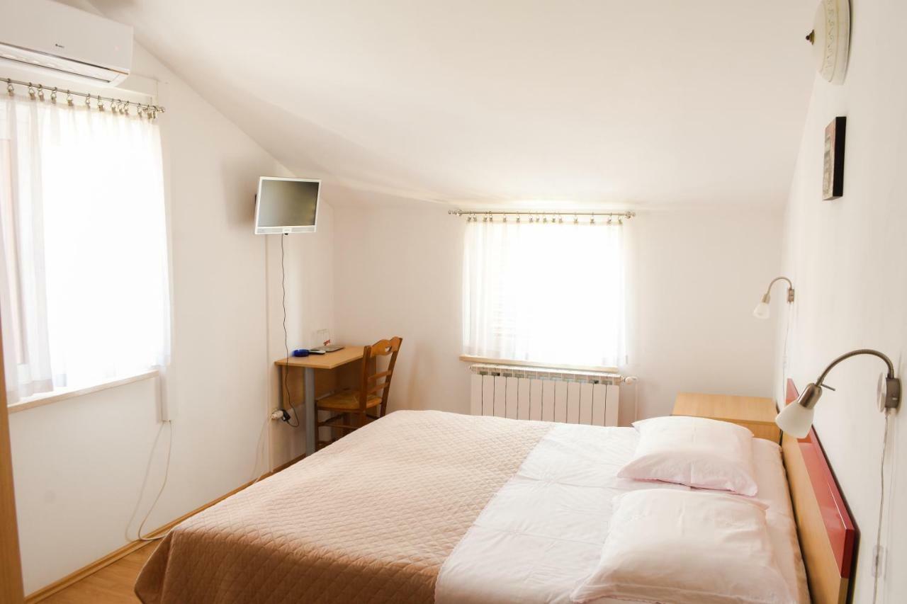 Rooms Ljubica Cres Eksteriør billede