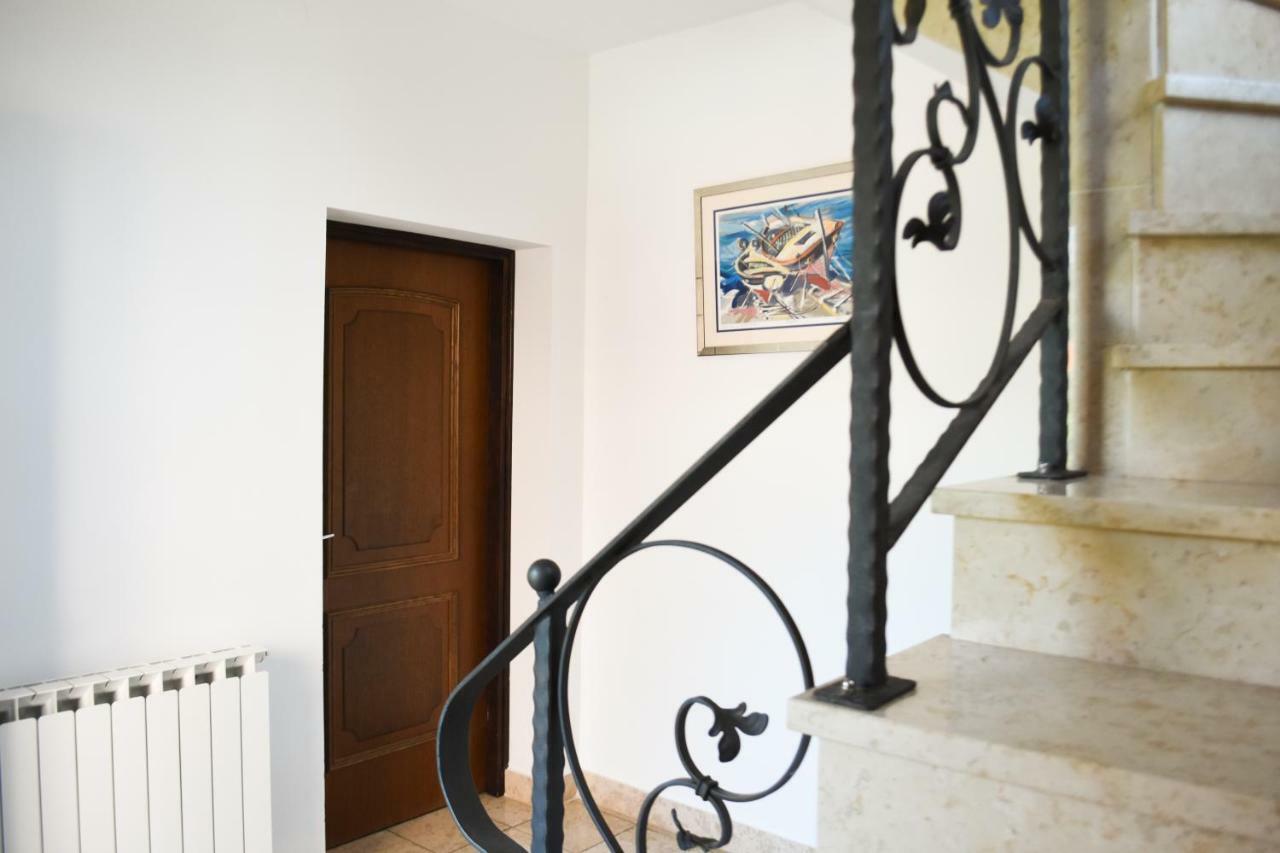 Rooms Ljubica Cres Eksteriør billede